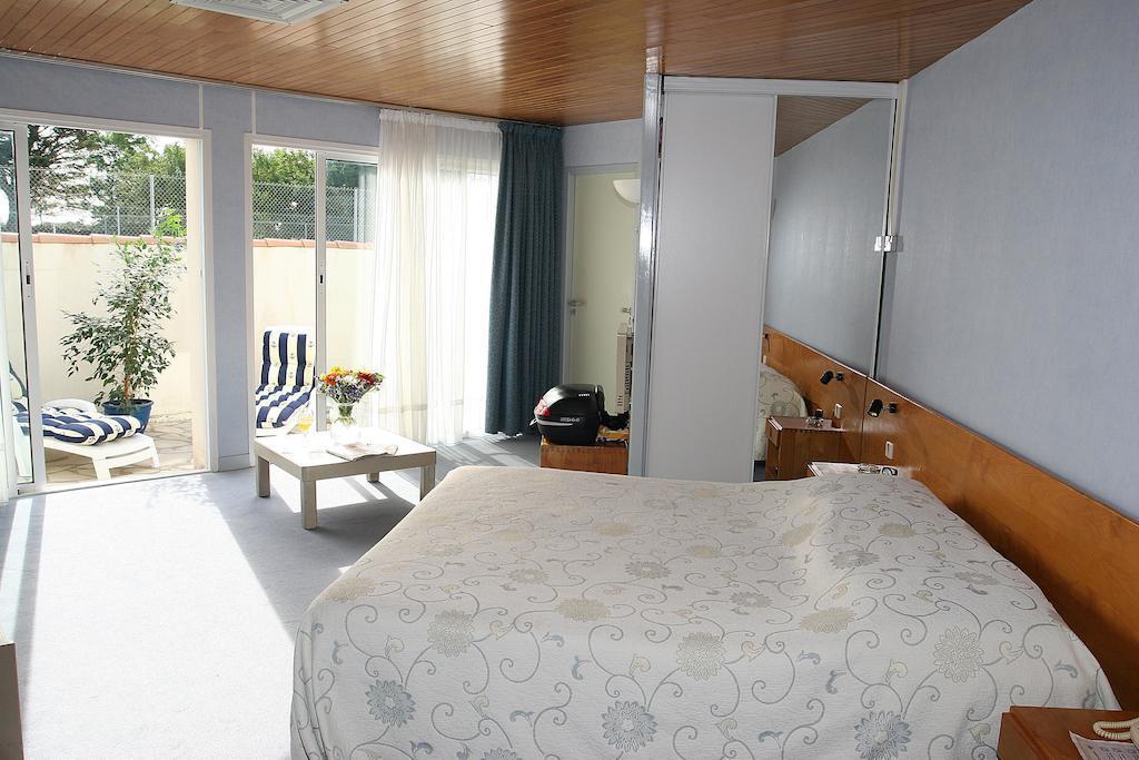 Hotel Les Grenettes 4*