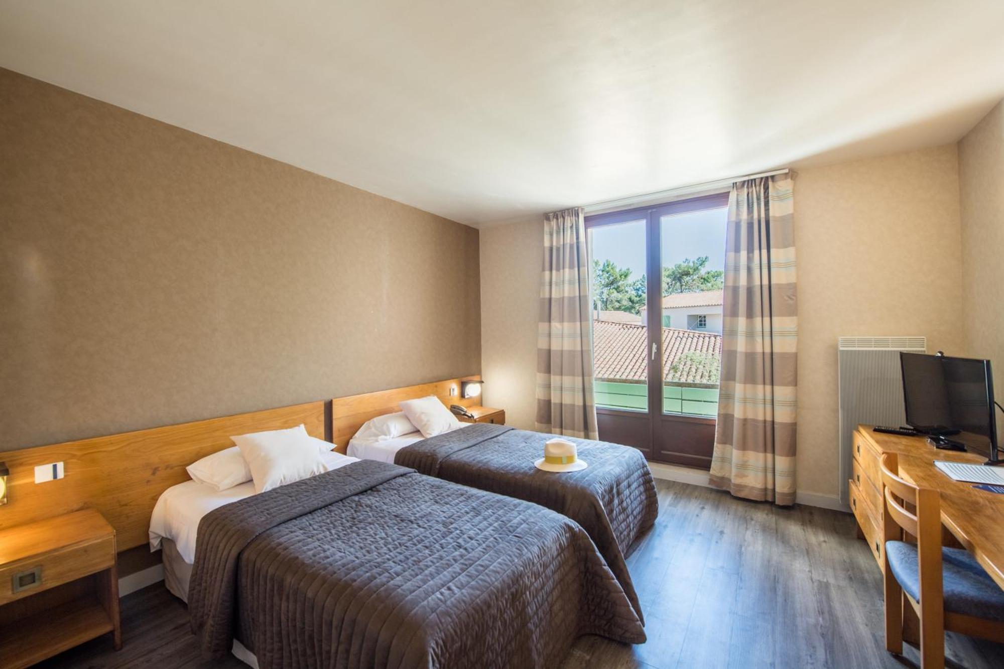 Hotel Les Grenettes 4*